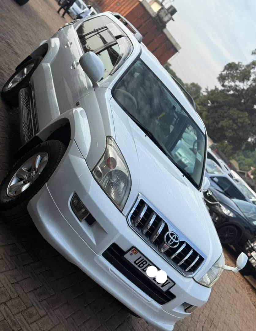 A picture of LAND CRUISER PRADO TX