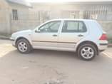 A picture of Golf manual gear first body