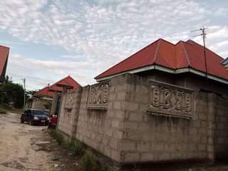 A picture of Nyumba inatupwa mbagala mbande Tambani wilaya ya Temeke jijini Dar