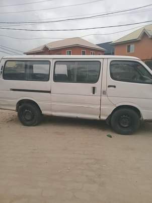 A picture of Neat Toyota Hiace bus Tokumbo engine Gear Price 2.5m Location
