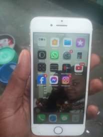 A picture of iphone 7 gb32 b