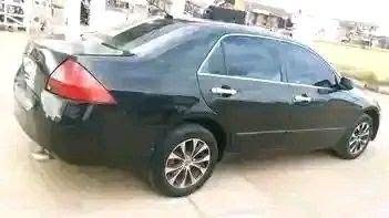 A picture of HONDA Accord DC