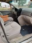 A picture of Super sharp and clean Toyota sienna 06 Model with Untempered