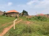 A picture of Hot deal 2plots size 100by50ft with land title On quick