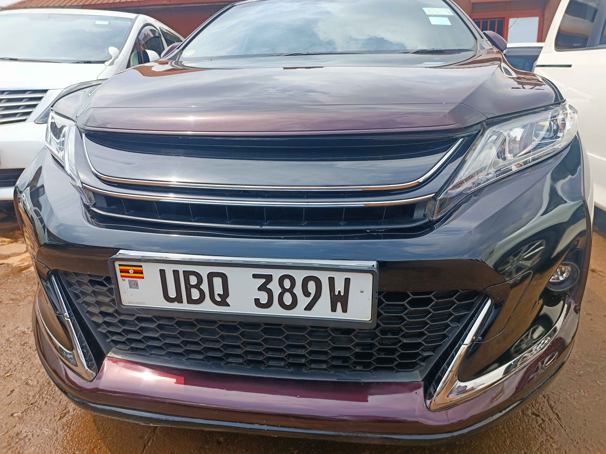 A picture of Toyota harrier