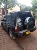 A picture of Suzuki Escudo 3.8