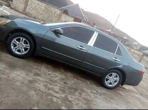 A picture of Honda DC condition engine and gearbox untermper Ac chilling location