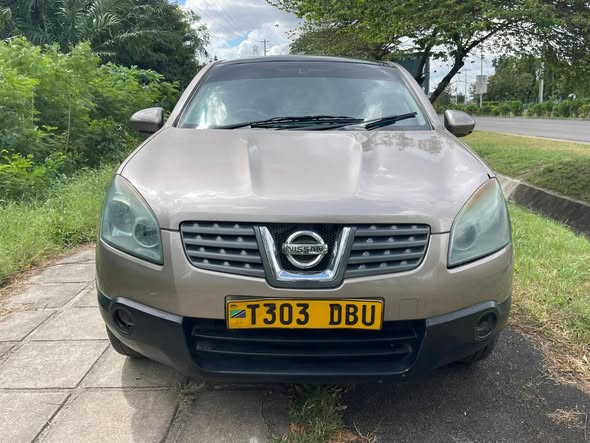A picture of Nissan Dualis Model 2007 Mileage 87620 Capacity 1990cc Goo condition