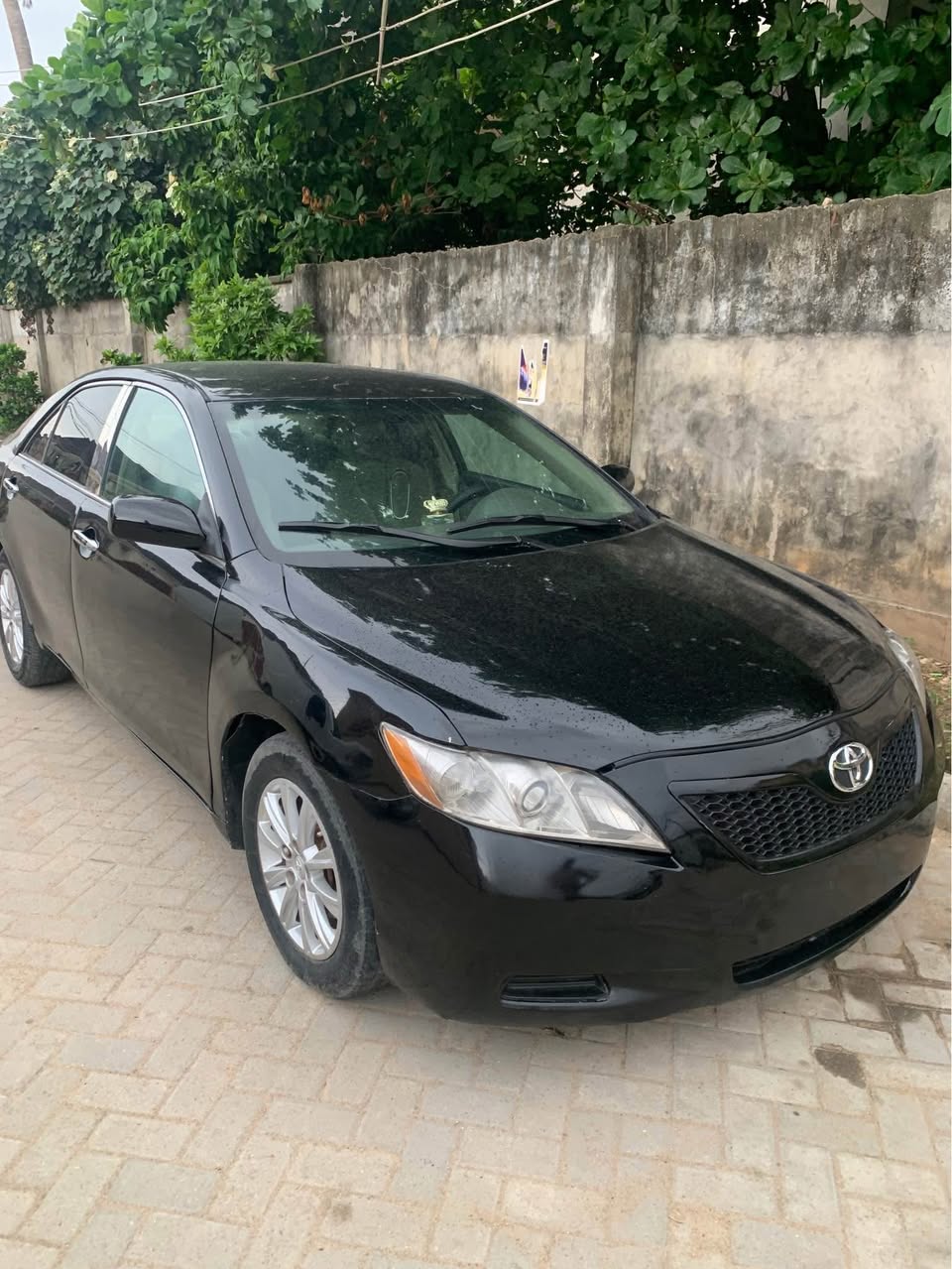 A picture of Well used 07 Toyota Camry LE