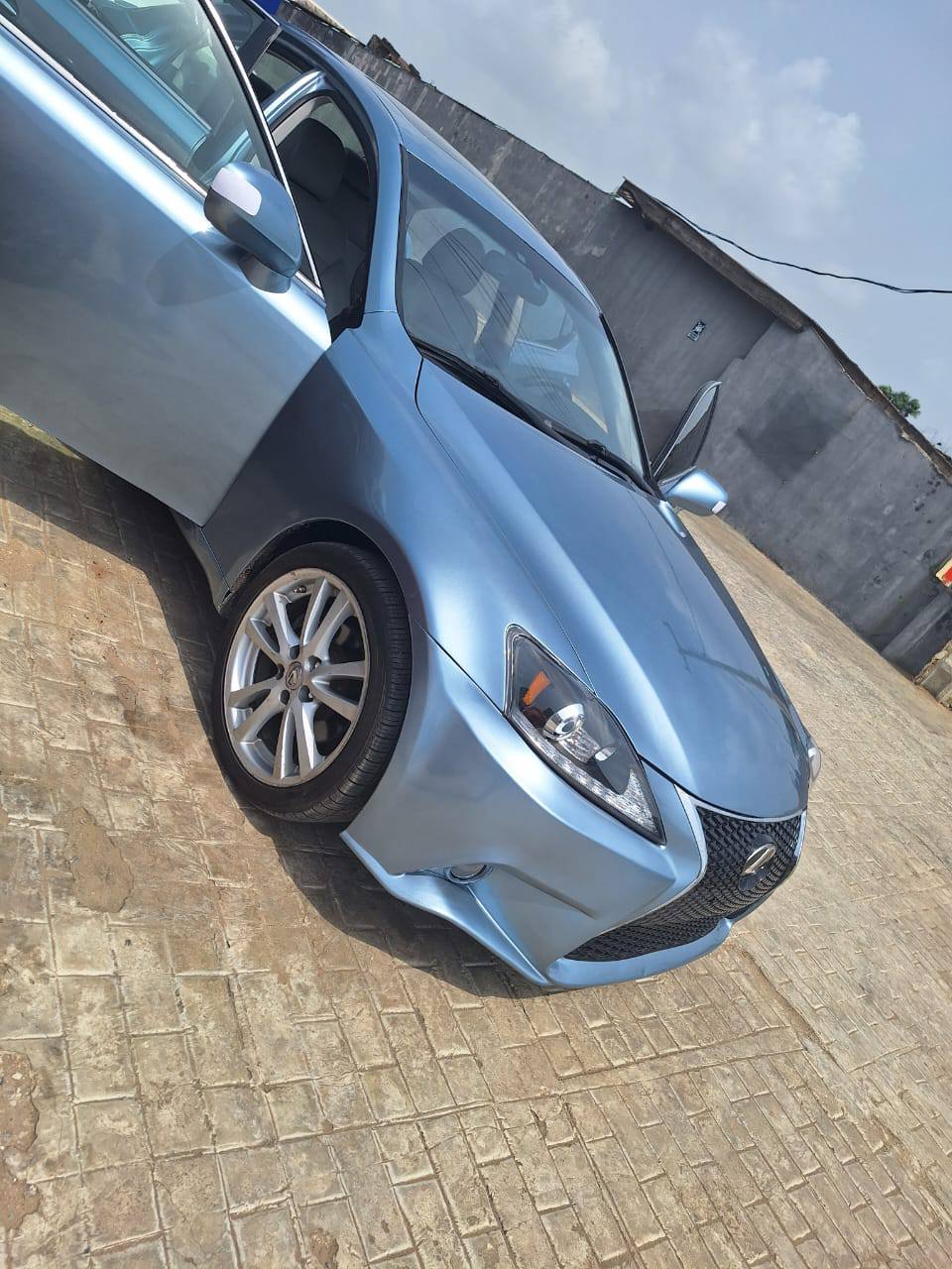 A picture of Awoof 2008 Lexus Is250