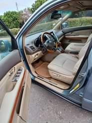 A picture of Super Excellent Lexus RX330 2004 TOKS STANDARD Leather seats interior