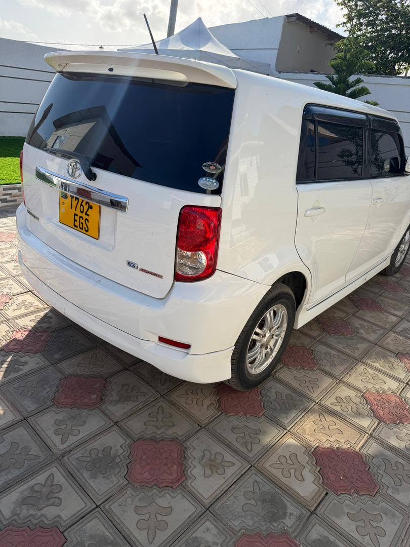 A picture of TOYOTA RUMION BEI 16 5 MLN