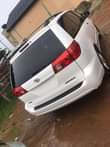 A picture of Clean Toyota Sienna 06 model Baked on the first body