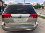 A picture of 05 Toyota sienna XLE tokunbo Location ojota ogudu 5 1m