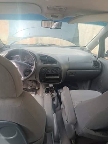 A picture of Volkswagen sharan Direct tokumbo 8.2m Location jos 09133324056 07037750476