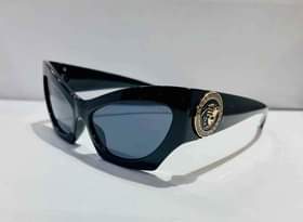 A picture of Quality glasses