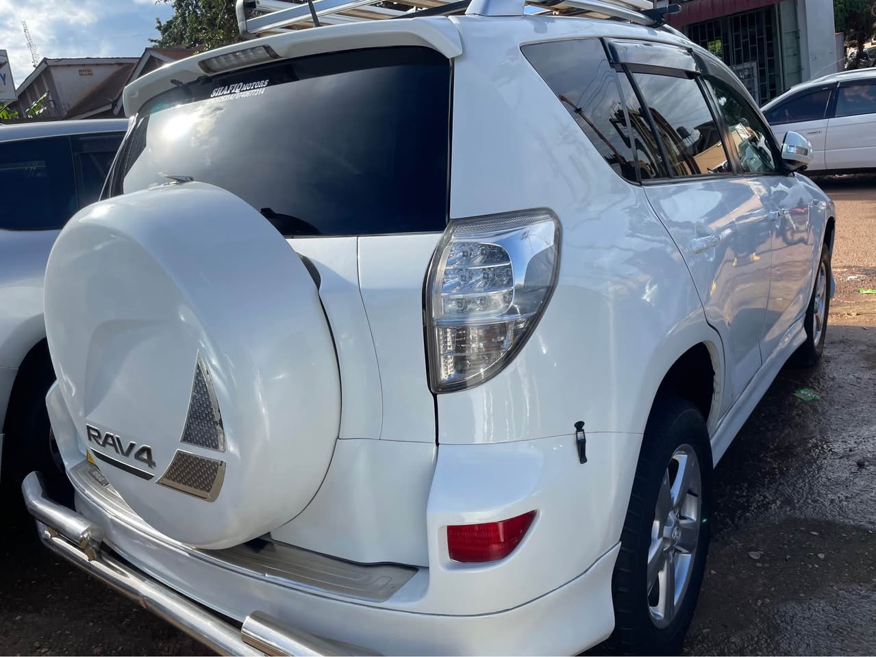 A picture of Rav4 At 39m