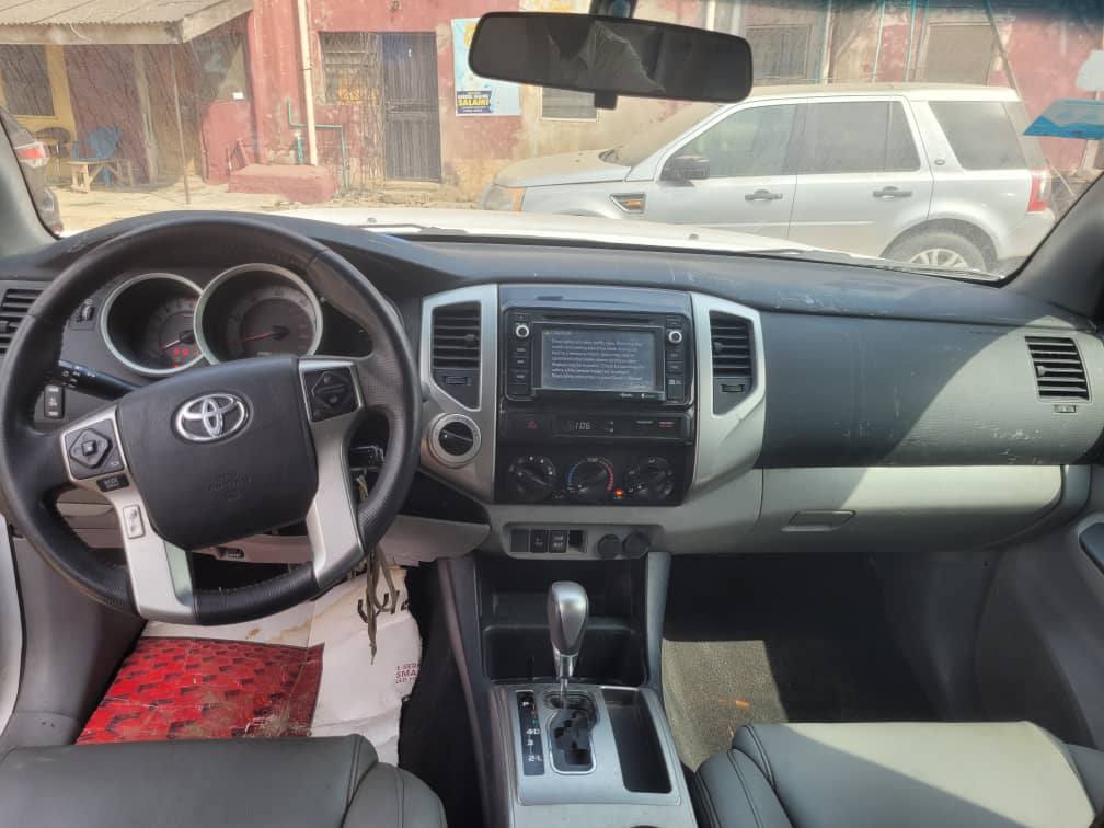 A picture of Toyota Tacoma 2014 Model