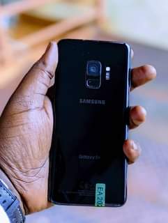 A picture of Galaxy S9 400k