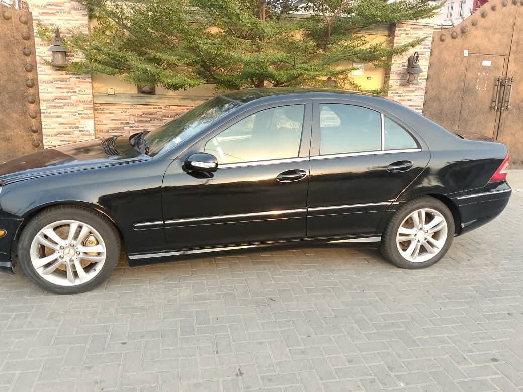 A picture of 2007 Mercedes Benz c class