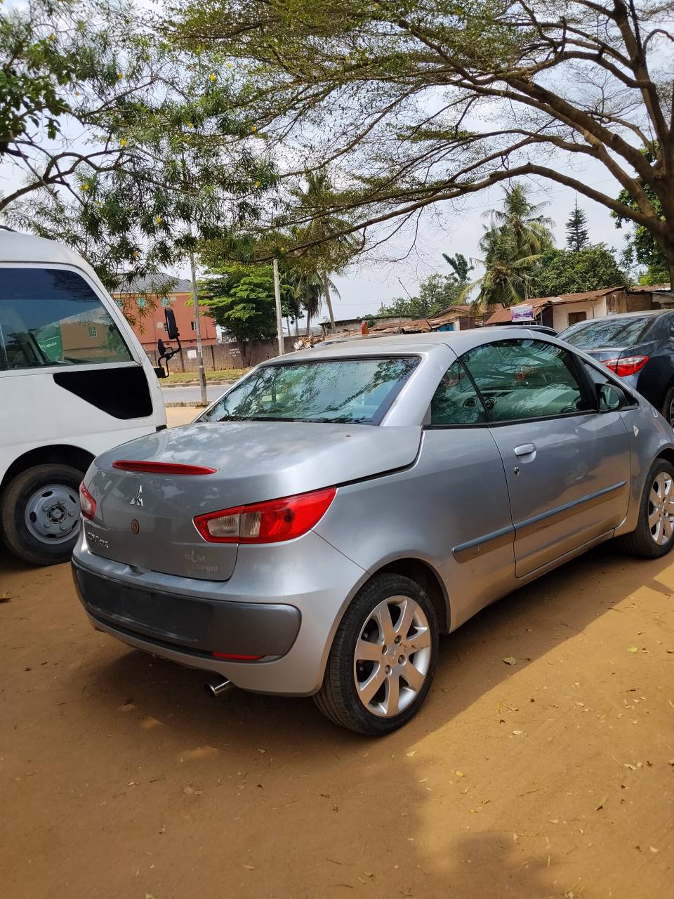 A picture of Mitsubishi colt czc convertible