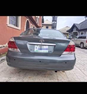 A picture of 2004 Toyota Camry