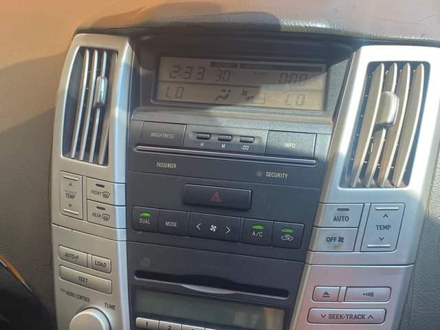 A picture of Harrier 2004 model 2.4cc very good engine for sale at