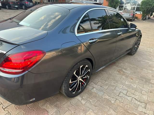 A picture of 2015 model Toks standard full option C300 distress sale 18m