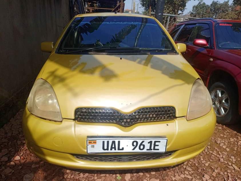 A picture of VITZ 8.5M CALL 0.7.5.9.6.5.4.7.8.6