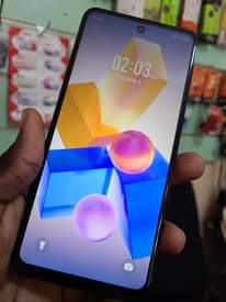 A picture of Infinix Hot 40i. 128 gb ram nyingi tu. Nipe 190k