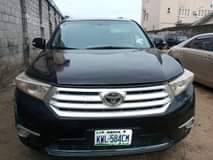A picture of 2013 model Toyota Highlander First body Gear has issues Everything