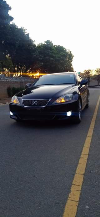 lexus
