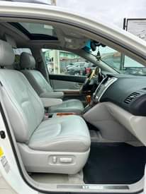 A picture of 2006 rx330 tokumbo
