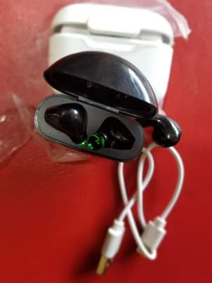 A picture of TWS Bluetooth wireless earbuds