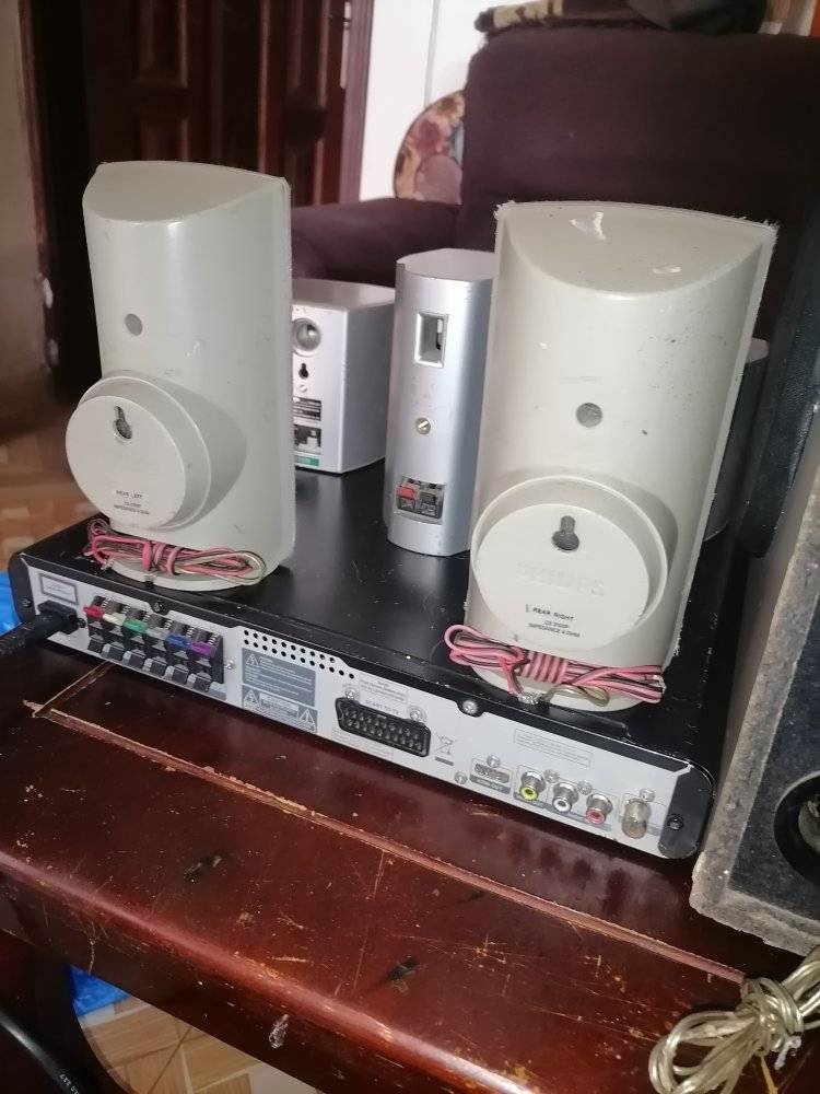 A picture of Phillips home theater