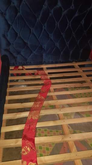 A picture of Tuffed bed