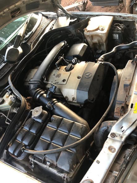 A picture of Mercedes benz 10m