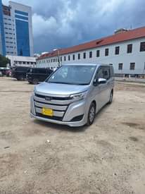 A picture of Toyota noah