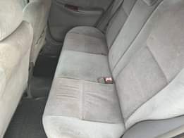 A picture of 2007 model Toyota Corolla LE Barely used Pure first body