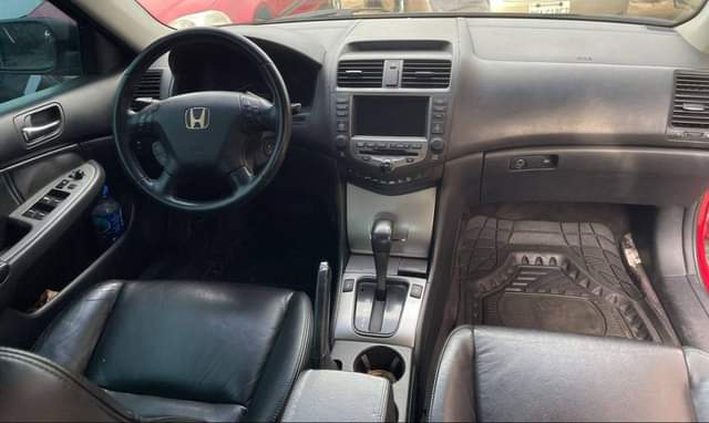 A picture of ONE WEEK USED FULL 2007 HONDA ACCORD DC ORIGINAL PAPERS