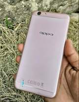 A picture of Nauza Simu Oppo f1s