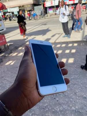 A picture of Iphone 6s plus