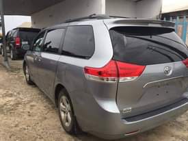 A picture of TOYOTA SIENNA 2011 FOR SALE