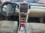 A picture of Less Than 6months Nigerian Used 2005 2006 3 Seater Toyota