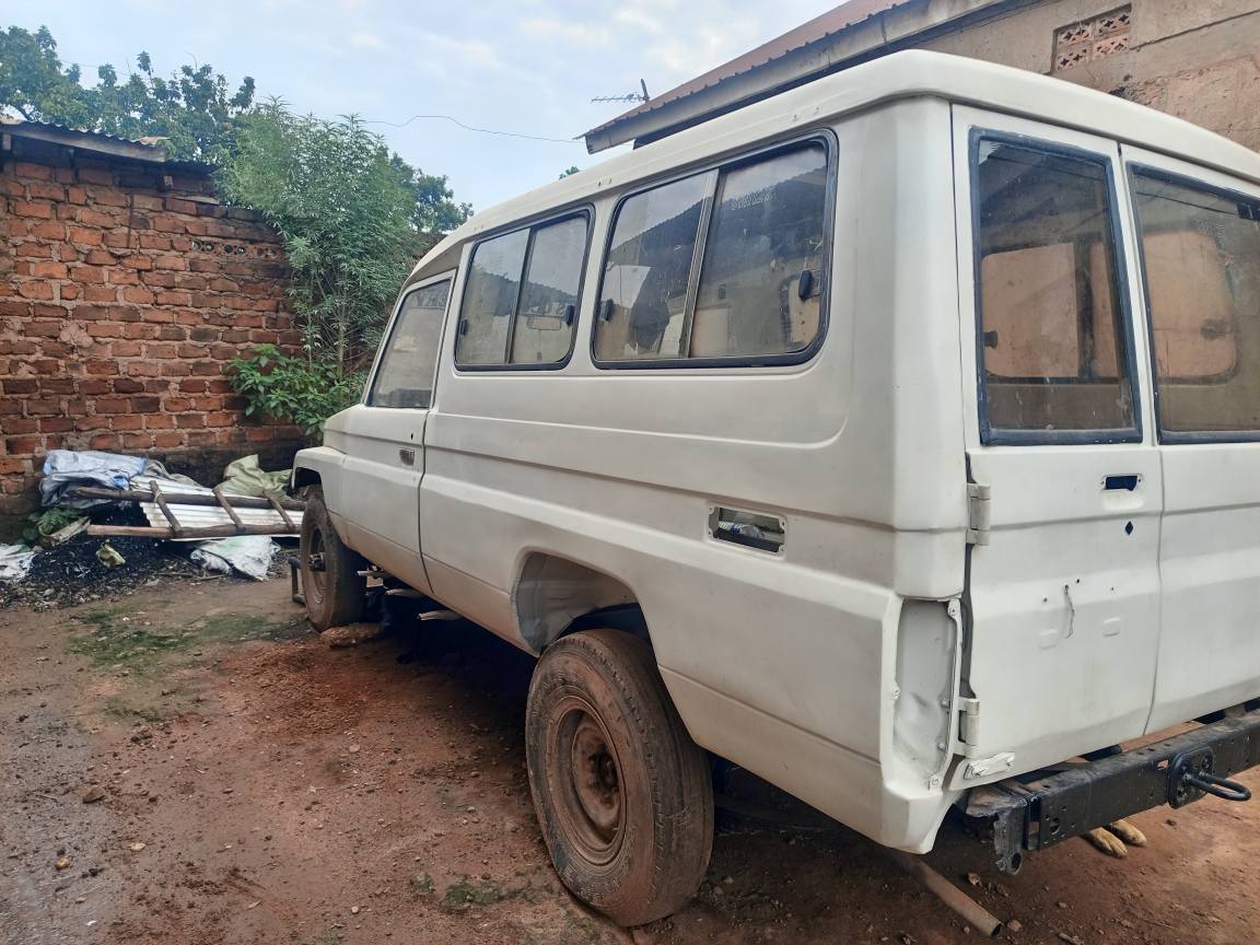A picture of Ambulance Hardtop Body 