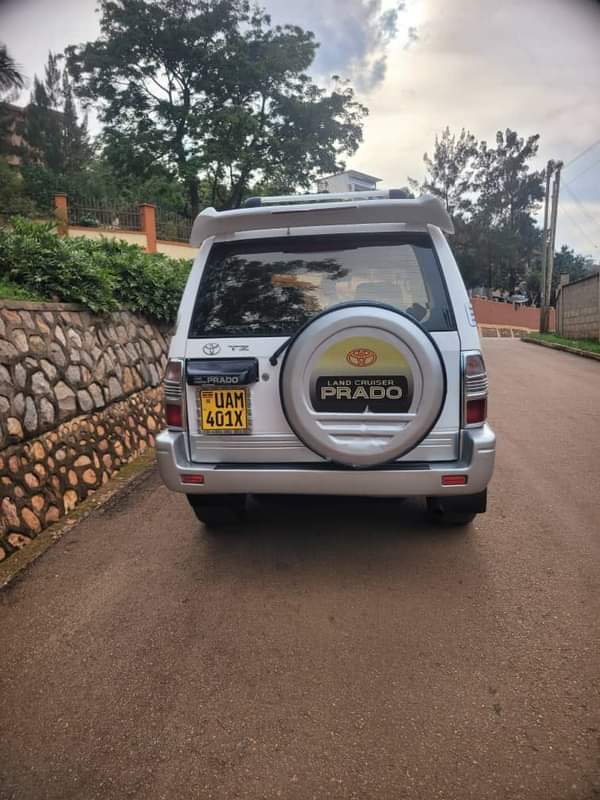 A picture of Prado tx diesel 0783138852