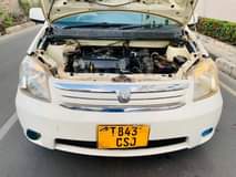 A picture of Toyota raum