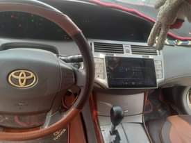 A picture of Toyota Avalon 2008