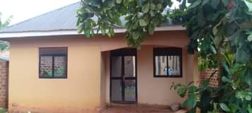 A picture of Quick sale 40m 8single rooms and big house on sale