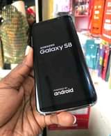 A picture of Samsung S8 at 260k In great condition 64GB 4GB 4G